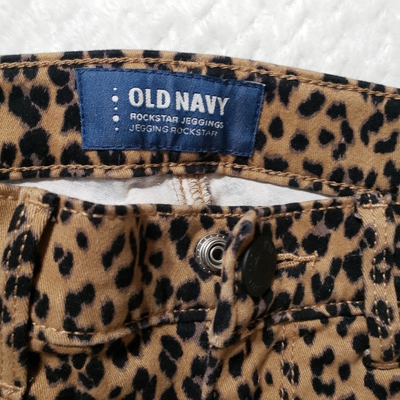 Girls Leopard Rockstar Jeggins - Picture 5 of 6